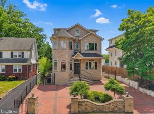 69 Summit Rd, Elizabeth, NJ 07208