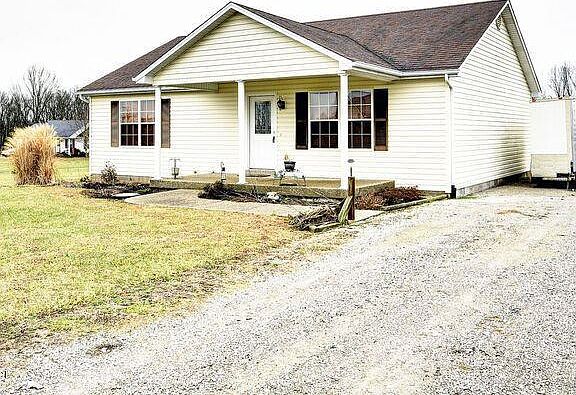 2nd image of 816 Webb Ln