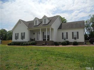 25 Heatherstone Ct, Benson, NC 27504