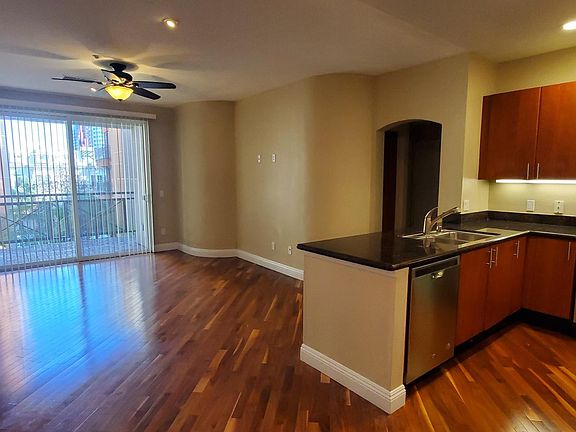2nd image of 525 11th Ave Unit 1407