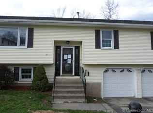 73 Fox Run Rd, Waterbury, CT 06708