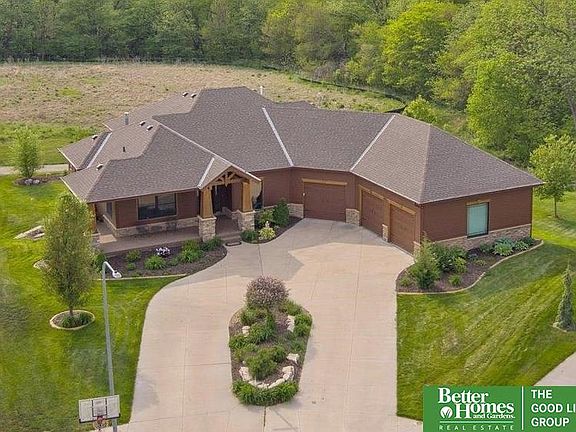 2nd image of 5270 Waterford Avenue Cir