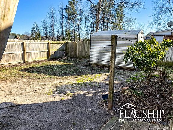 3rd image of 1805B Summerhaven Dr