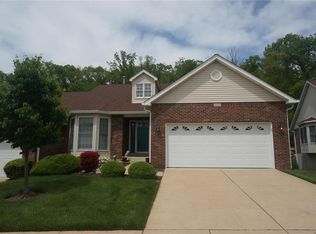 5535 Heatherbluff Ct, Saint Louis, MO 63128