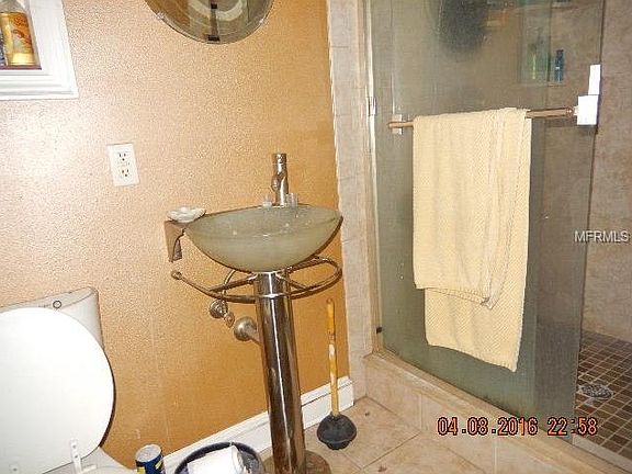 4th image of 3903 Harbour Dr