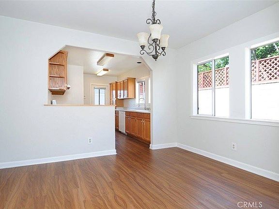 5th image of 919 E Olive Ave