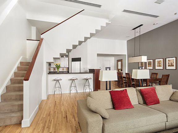 4th image of 80 Warren St APT 68