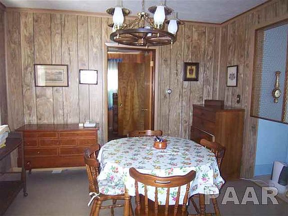 3rd image of 928 W Hanssler Pl