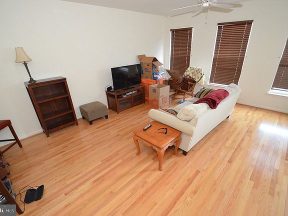 5th image of 6603 Desiree Ct