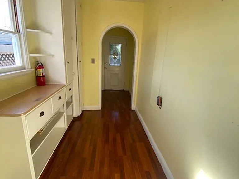 32 Alameda Ave — Photo 12