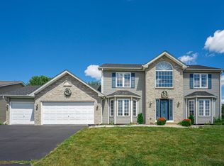 2008 Lakindale Dr, Machesney Park, IL 61115