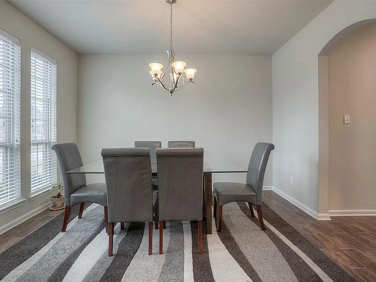 3720 Daisy Ln — Photo 10