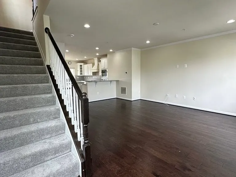 7154 Beaumont Pl — Photo 12