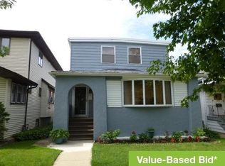 5225 W Pensacola Ave, Chicago, IL 60641
