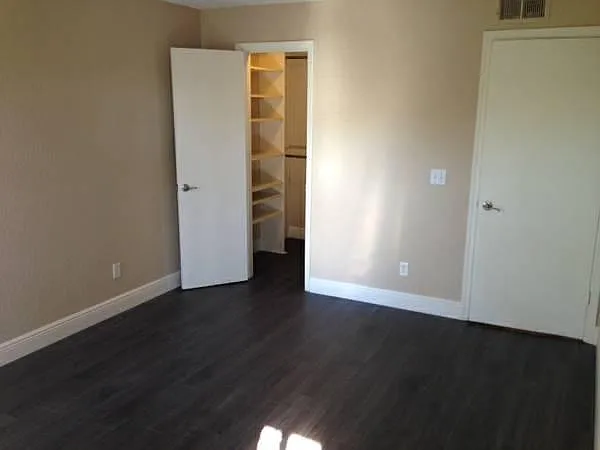 5164 Conroy Rd — Photo 4