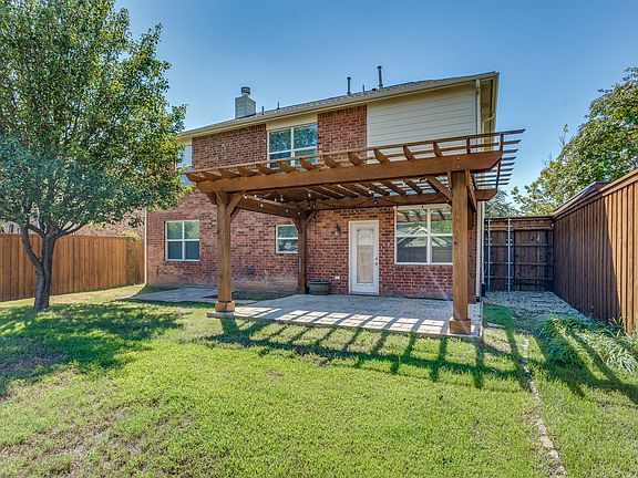 3rd image of 1313 Cedar Branch Dr