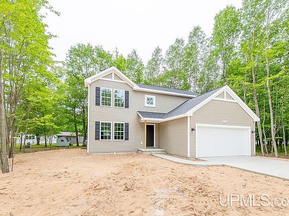 2nd image of 79 Royal Oak Dr