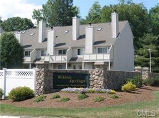 210 Willow Spgs, New Milford, CT 06776