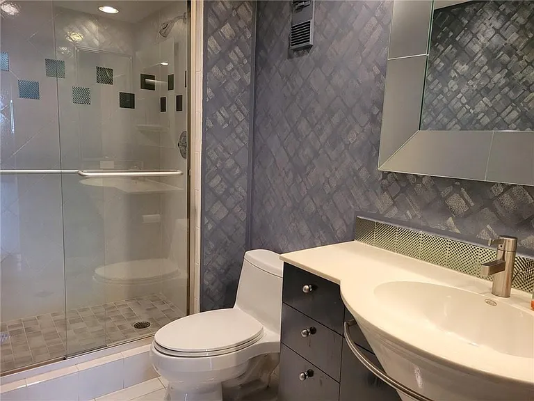 20281 E Country Club Dr #503 — Photo 11