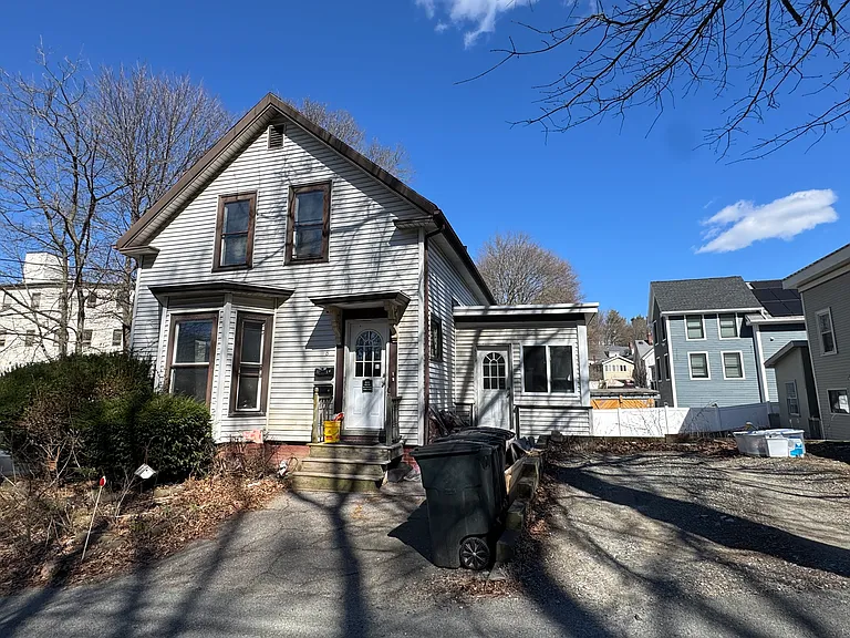8 Chestnut St #1 — Photo 8