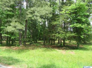 Quailwood Ln, Decatur, AL 35603