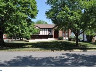 15 David Dr, Ewing, NJ 08638