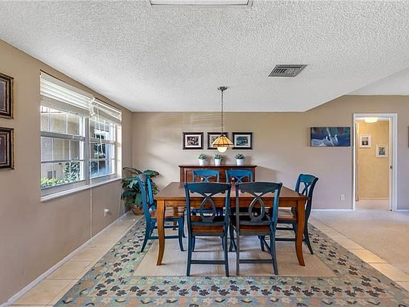 4th image of 801 Cypress Blvd #107