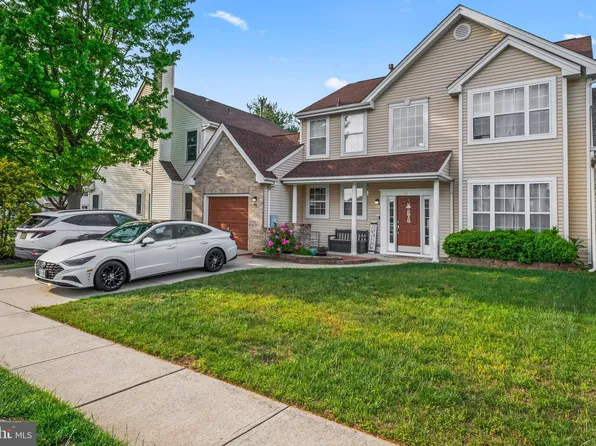 75 Fieldcrest Dr, Westampton, NJ 08060