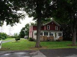 127 Railroad Ave, Central Square, NY 13036