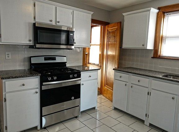 3rd image of 1416 S Austin Blvd