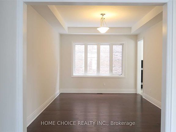 4th image of 120 Hurst Ave