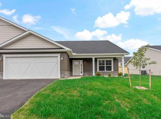 244 Dripping Spring Dr, Hedgesville, WV 25427