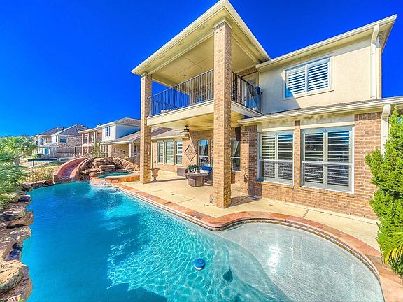 2nd image of 18119 Blues Point Dr