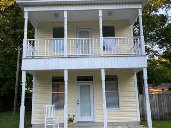 105 Nathan Hale Dr, Starkville, MS 39759