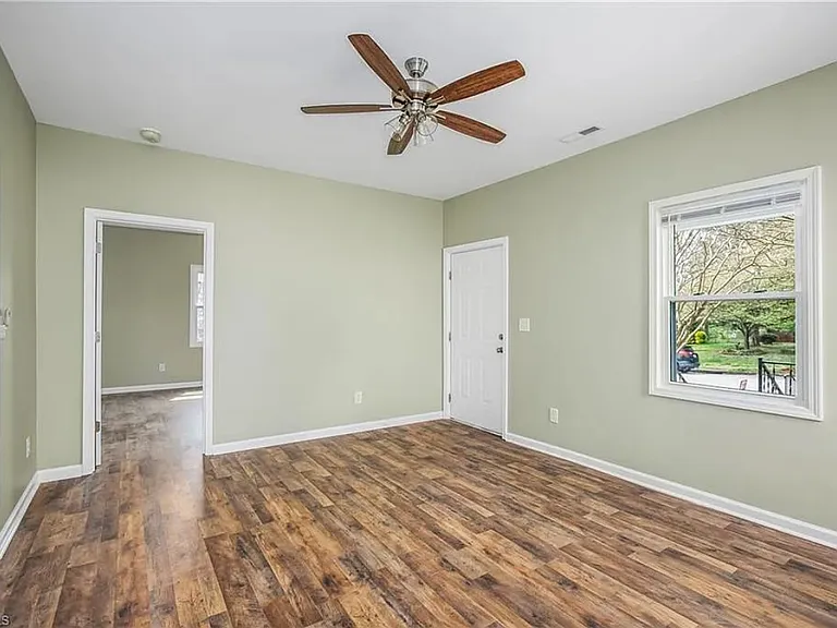 2335 NW Greenway Ave — Photo 14