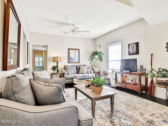 2nd image of 2147 Felch Ave