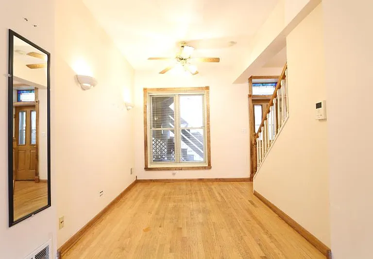 1257 W Flournoy St #1R — Photo 6