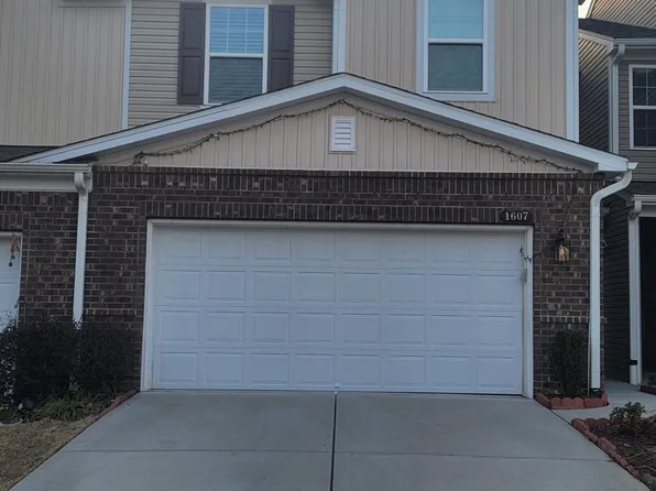 1607 Cary Reserve Dr, Cary, NC 27519