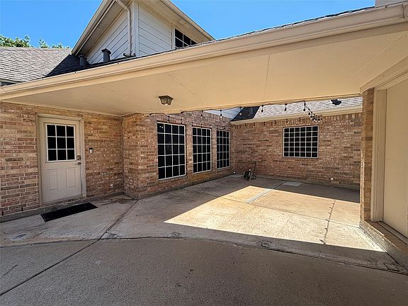 5th image of 3207 Long Bough Ct