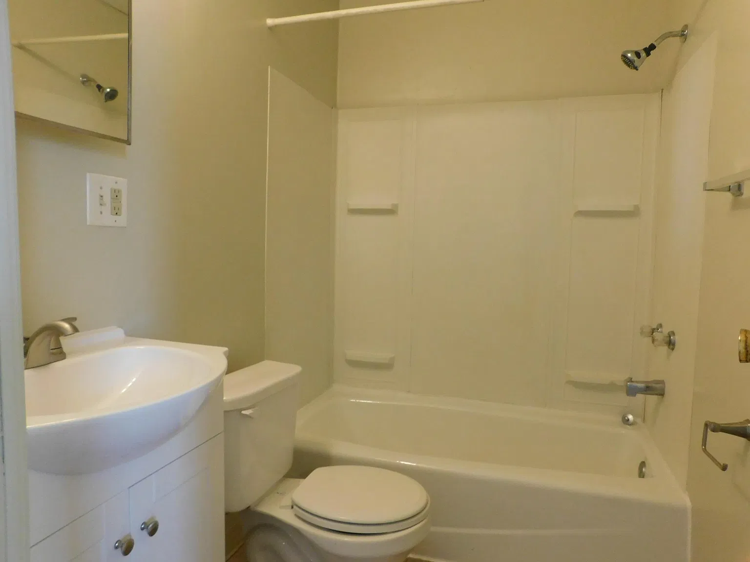 1 bed, $925 — Photo 4