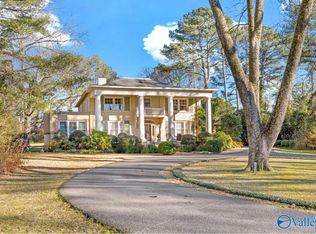 517 S Scott St, Scottsboro, AL 35768