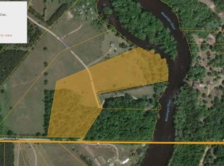 100 Meceola Ct, Hersey, MI 49639