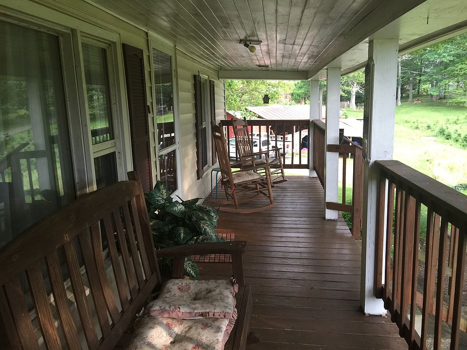 1st image of 295 Columbine Ln