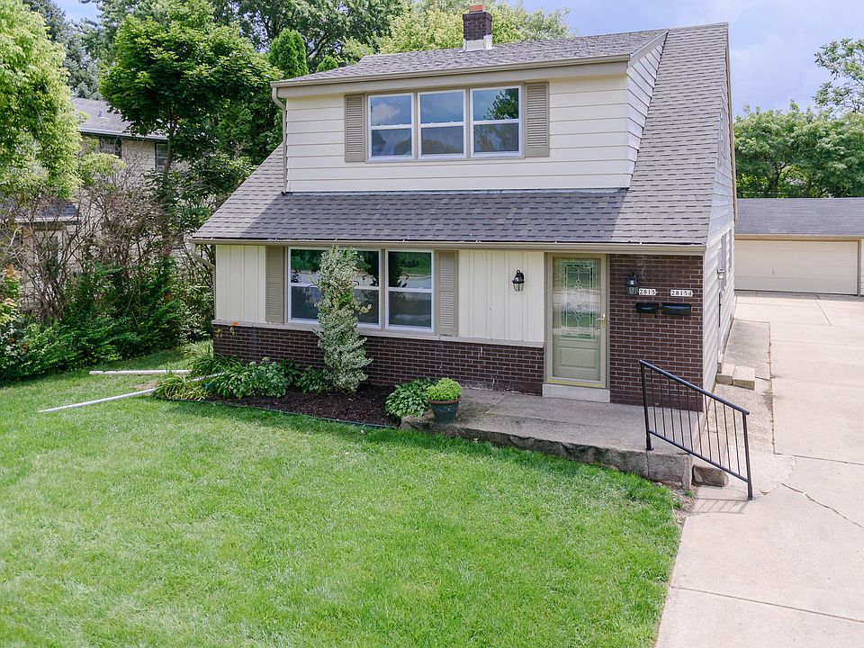 1st image of 2815 E Carpenter Ave