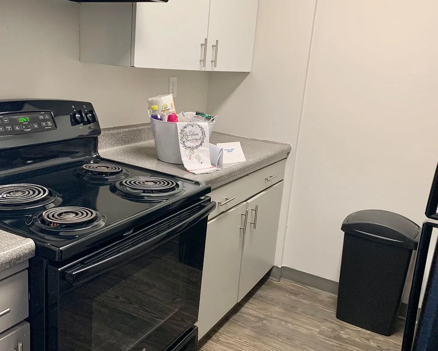 The Regency Apartments — Photo 1