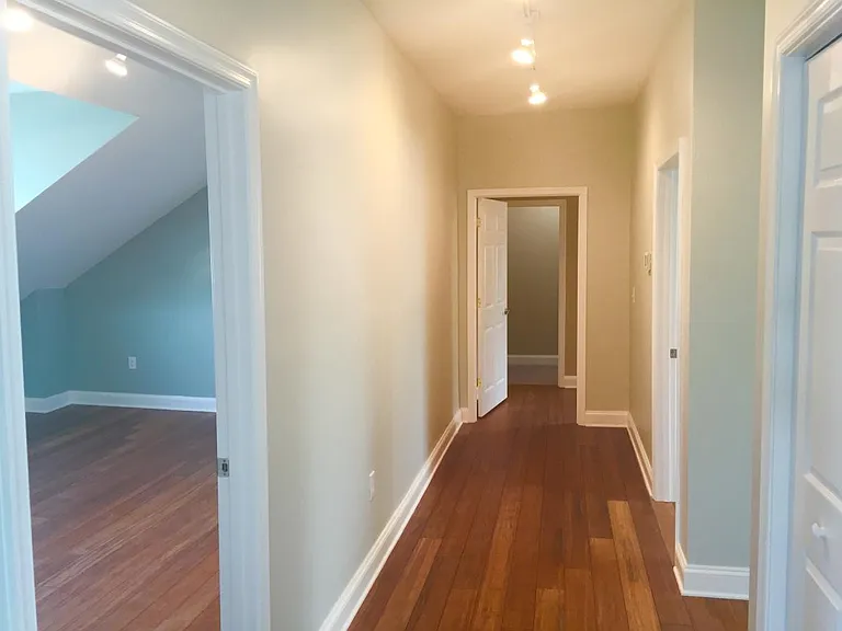 48 S River Rd S #200 — Photo 9