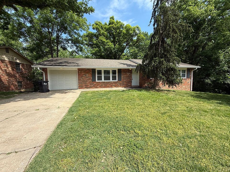 1st image of 3006 Lynnwood Dr