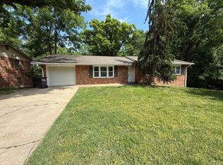 3006 Lynnwood Dr, Columbia, MO 65203