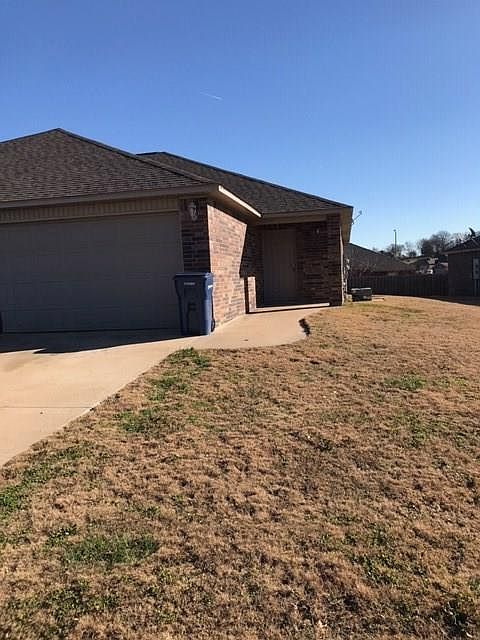 1st image of 1808 Wooddale Ct