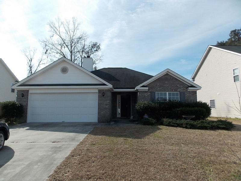 DBL GARAGE & PRIVACY FENCE